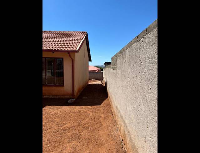 3 BEDROOM HOUSE FOR SALE IN GEELHOUTPARK